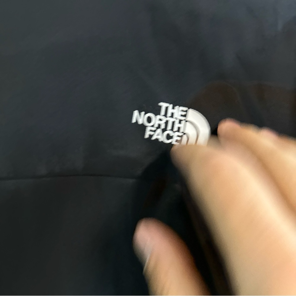 The North Face Women’s Size Large Rain Hoodie Black Jacket - Picture 6 of 10
